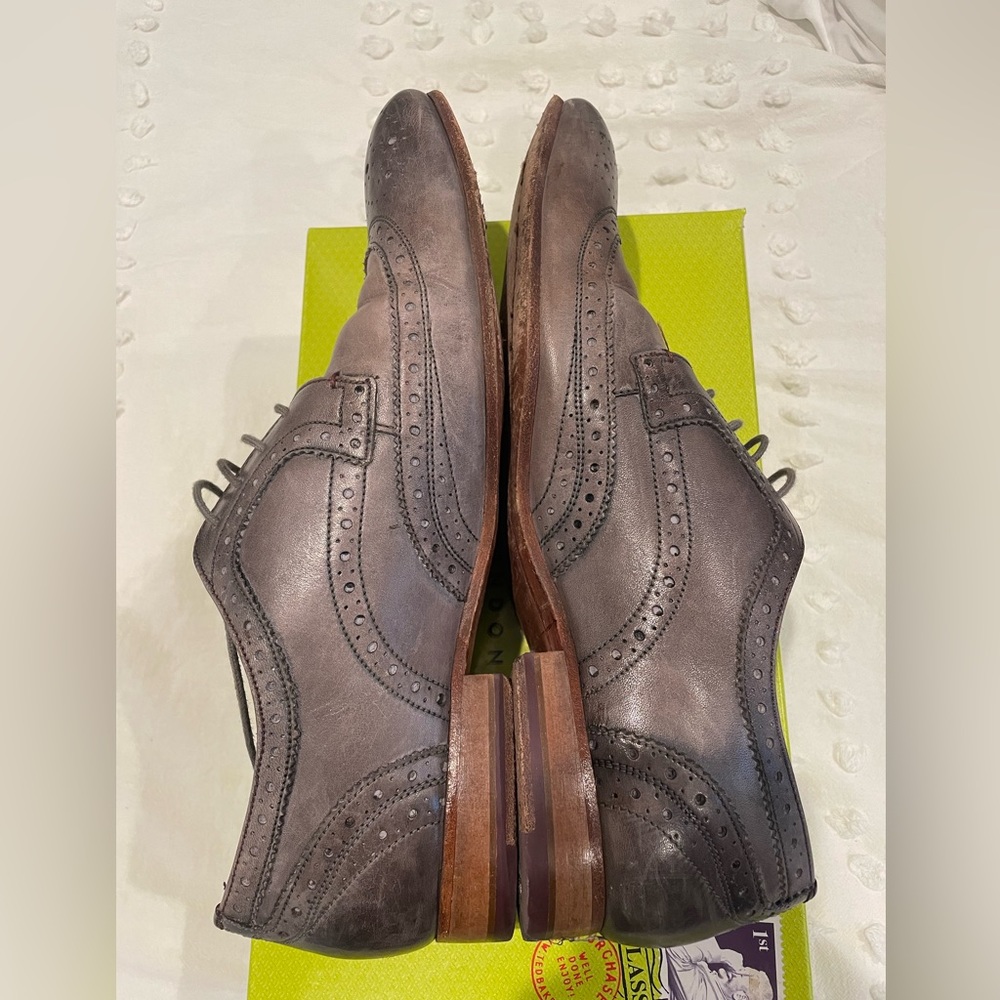Men’s Ted Baker Brogue Dress Shoes - Picture 3 of 7